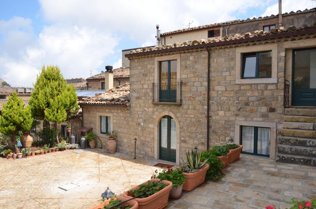 La Carretteria Guest House Mistretta エクステリア 写真