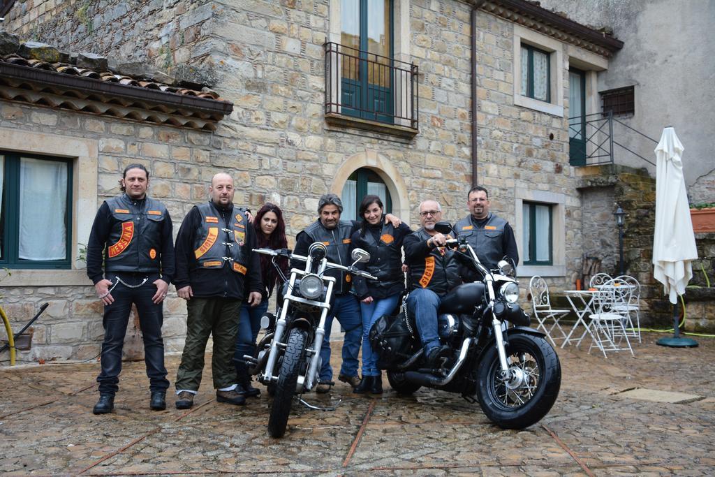La Carretteria Guest House Mistretta エクステリア 写真